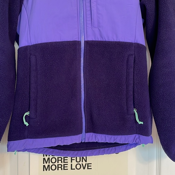 The North Face Women’s Purple Jacket Size XS - Picture 3 of 8